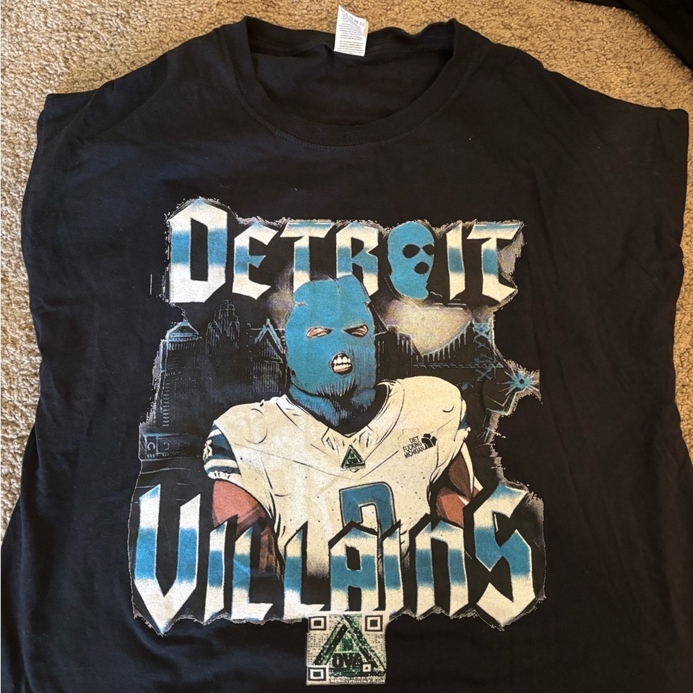 Detroit Lions Football Black Graphic Tee with Blue and White Design